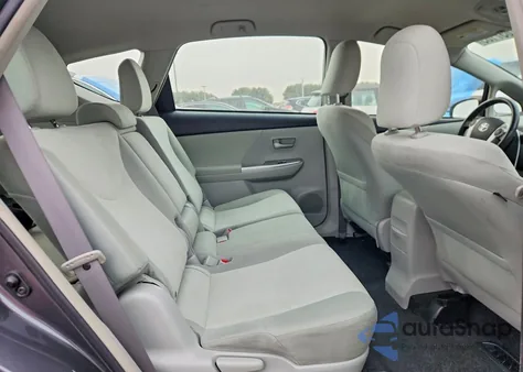 2012 Toyota Prius V z USA, uszkodzony, nr VIN JTDZN3EU9C3041557